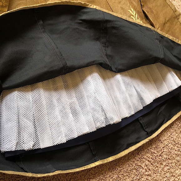 Prom gown - Picture 9 of 9